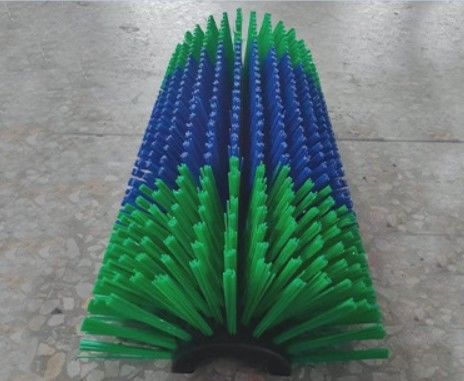 Blue And Green Cattle Body Brush For Cleaning And Massaging Farm Animals